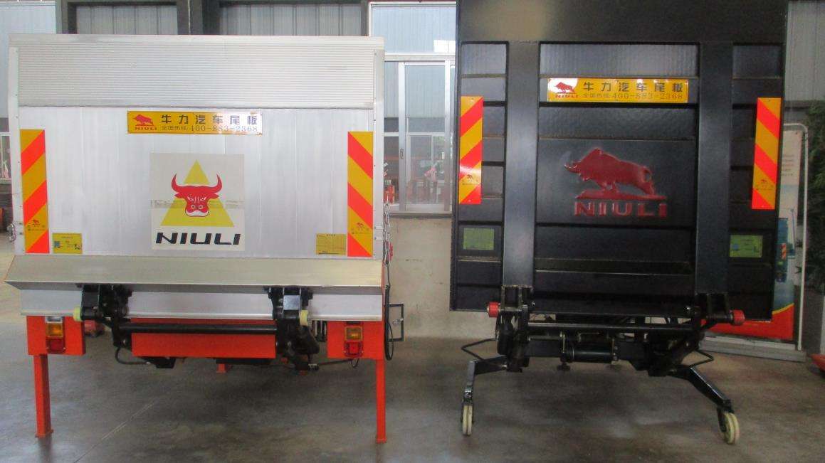 forklift reach truck